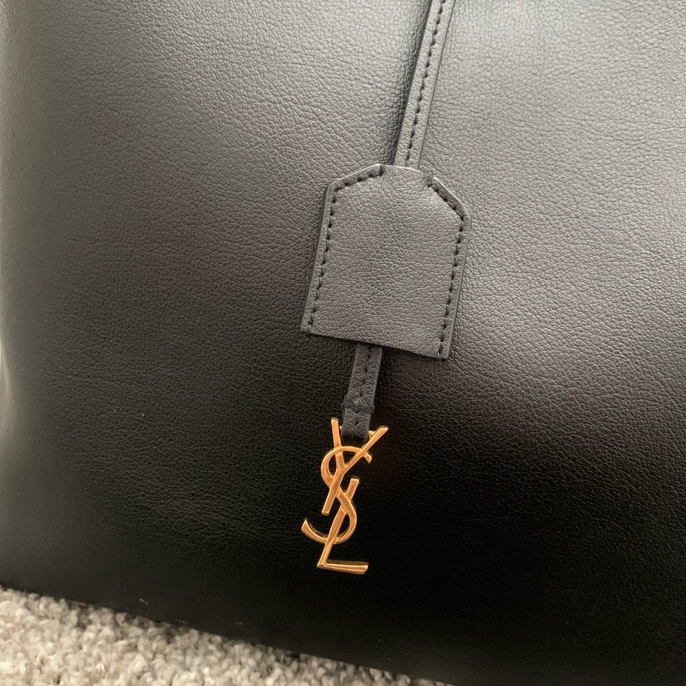 Saint Laurent Calfskin Black Tote - Picture 5 of 16